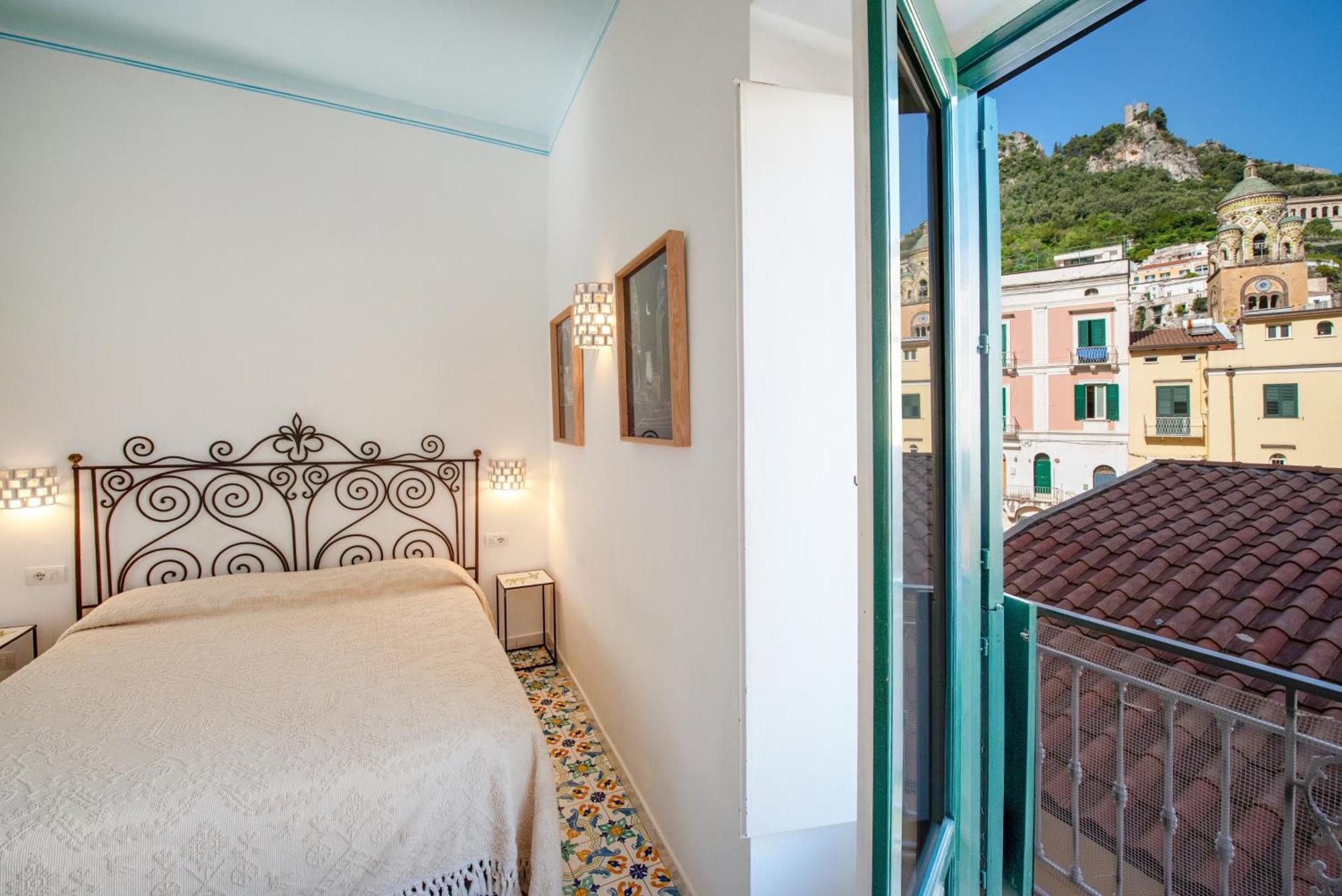 Amalfi Un Po'... Leilighet Eksteriør bilde